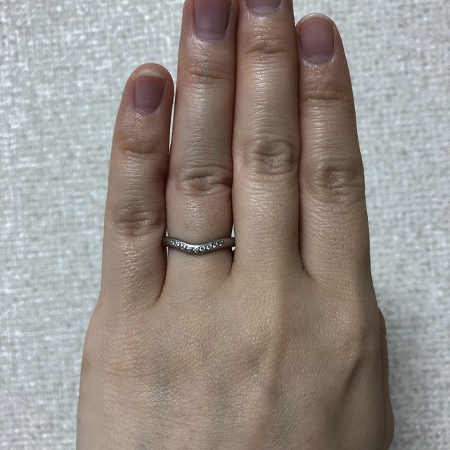 【ティファニー(Tiffany & Co.)の口コミ】 色々な店舗を何度も巡り、悩みに悩んだ結果ティファニーのカーブドバント…