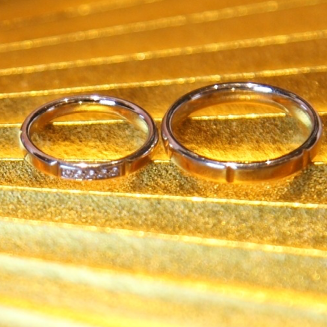 【【閉業】フラー・ジャコー(FURRER-JACOT)の口コミ】 商品名のとおりチョコレートをイメージしたデザインで、女性用は真ん中に…