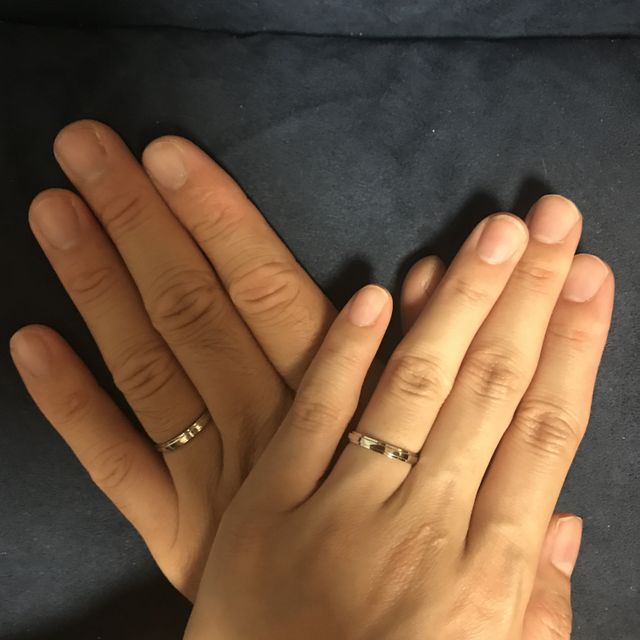 【カルティエ(Cartier)の口コミ】 カルティエだったからというのもありますが、
デザインがシンプルで素材は…