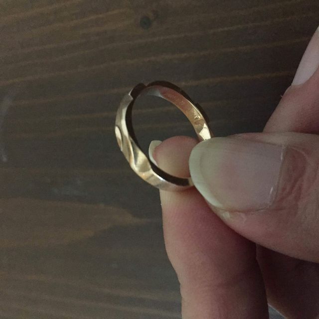 【俄(にわか)の口コミ】 二人とも和のイメージを連想する指輪を探していたところに雑誌で見かけて…