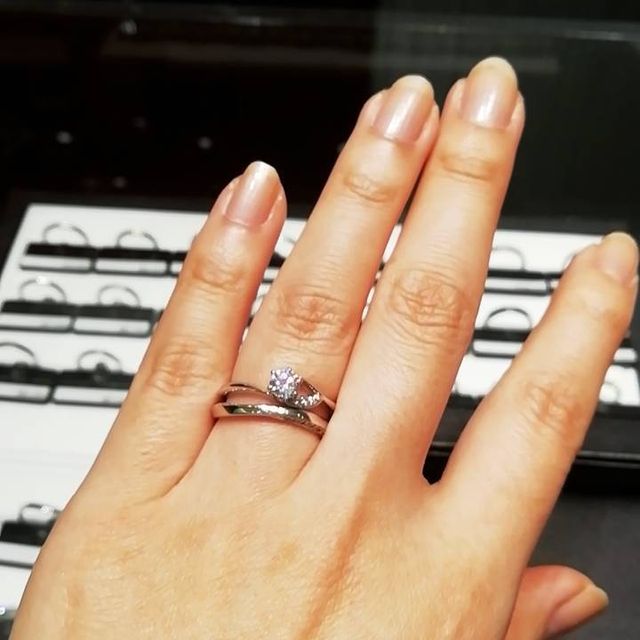 【ラザール ダイヤモンド(LAZARE DIAMOND)の口コミ】 北海道と神奈川の遠距離で別々に来店しました。
指輪もよかったけど何より…