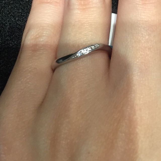 【銀座ダイヤモンドシライシの口コミ】 普段から毎日身につけるものであることを重視しました。だけど、シンプル…