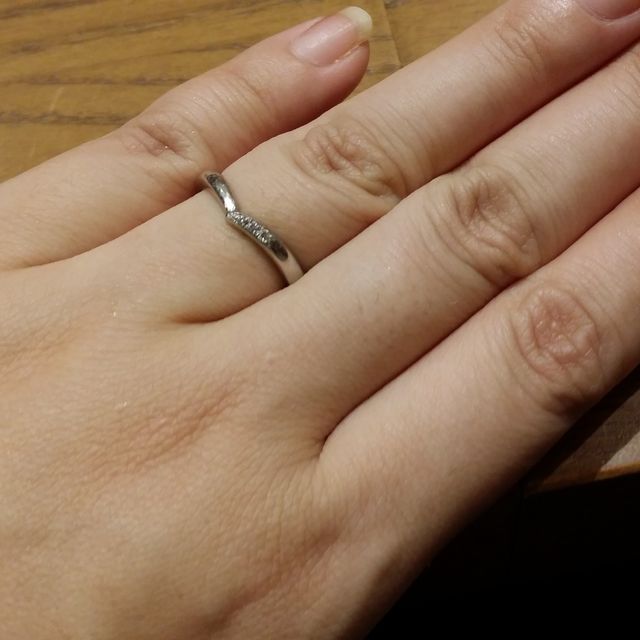 【ケイウノ ブライダル(K.UNO BRIDAL)の口コミ】 ケイウノさんはオリジナルのデザインを作ることが出来ると聞き、店舗へ伺…