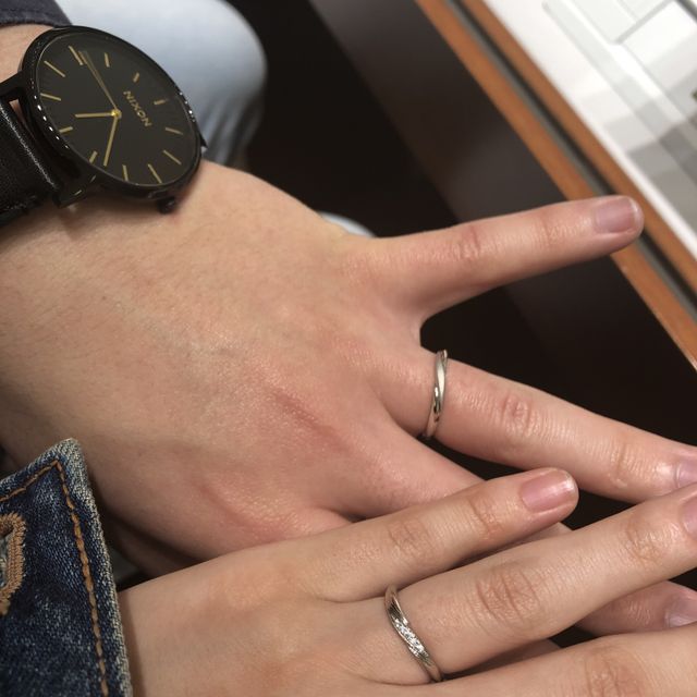 【エクセルコダイヤモンド(EXELCO DIAMOND)の口コミ】 最初は色々な店舗で指輪を見て悩んでいたのですが、
エクセルコダイヤモン…