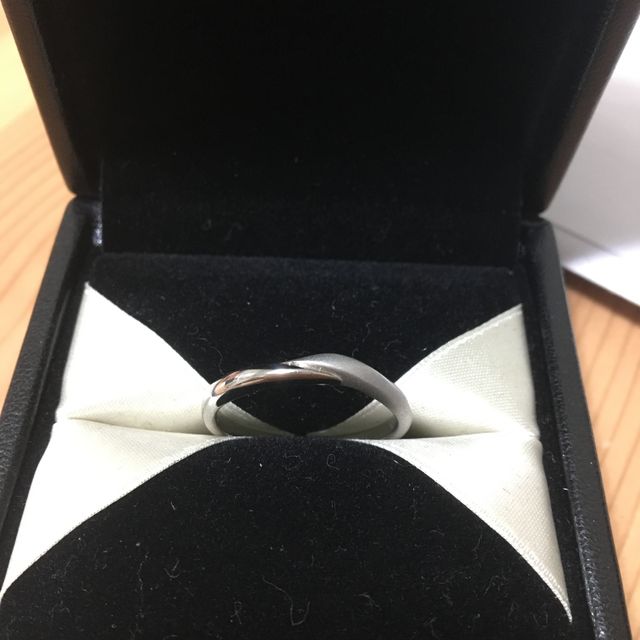 【エクセルコダイヤモンド(EXELCO DIAMOND)の口コミ】 シンプルすぎず且つ派手すぎない感じのくすみ感がとてもかっこよかったで…