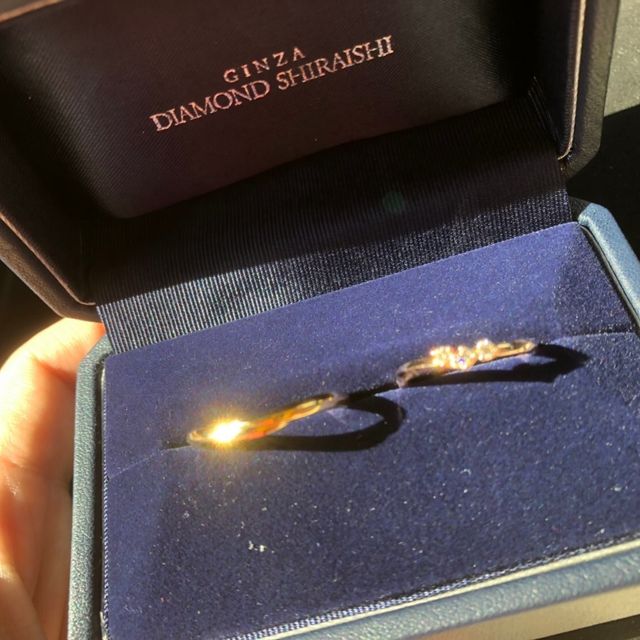 【銀座ダイヤモンドシライシの口コミ】 一目見た時から一目惚れでした！3つのダイヤがとても可愛く、他の指輪と比…