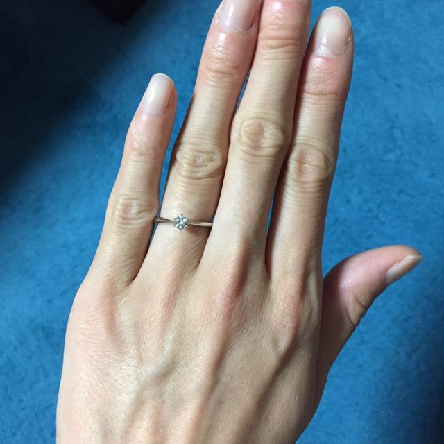 【銀座ダイヤモンドシライシの口コミ】 プロポーズを受けてから旦那さんと2人で見に行きどういう指輪が良いか全く…