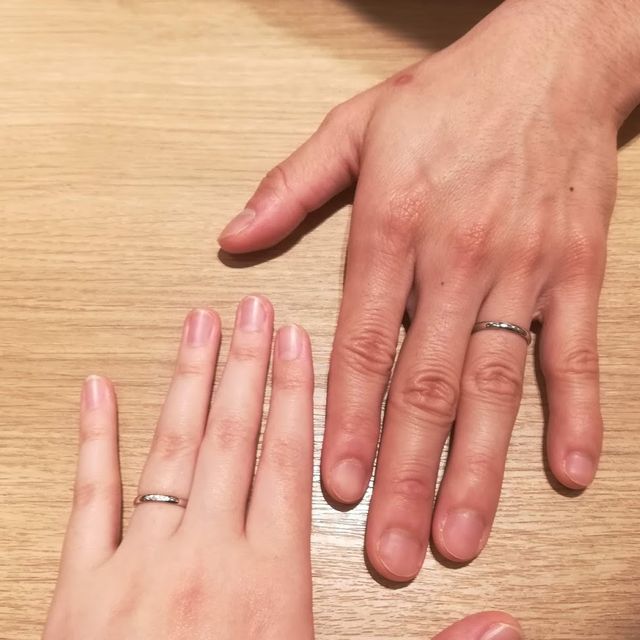 【アイプリモ(I-PRIMO)の口コミ】 　私と旦那の両方が、付け心地とユノーのシンプルなデザインが気に入って…