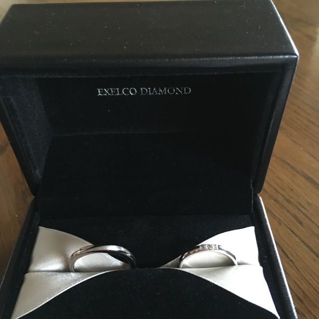 【銀座ダイヤモンドシライシの口コミ】 ダイヤの、輝きがとても綺麗で、つけ心地が良く、デザインが良かった点で…
