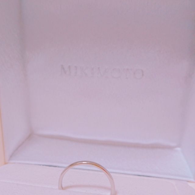 【MIKIMOTO(ミキモト)の口コミ】 結婚指輪は王道なデザインと決めておりました。そのため、カーブのないデ…