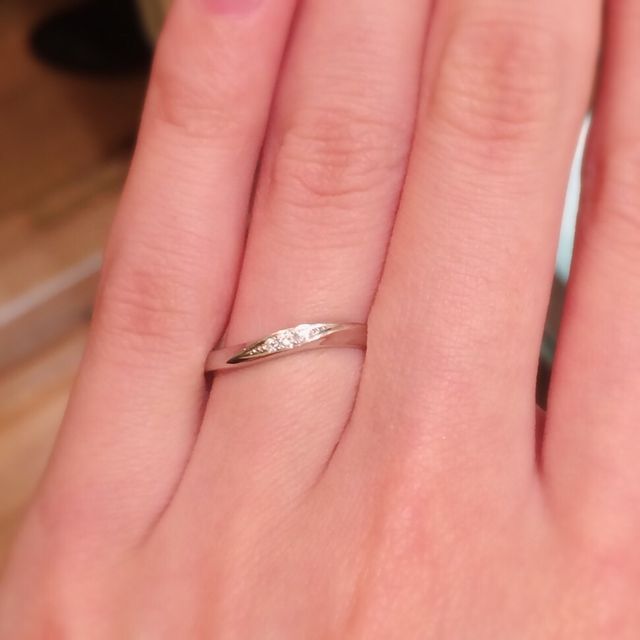 【ヴァンドーム青山(VENDOME AOYAMA)の口コミ】 何種類か着けさせて頂き、これが一番手にしっくりなじみ気に入りました。
…