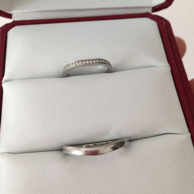 【カルティエ(Cartier)の口コミ】 男性も付けられるゴツくないデザインのものを探していて。普段のジュエリ…