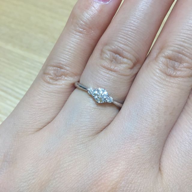 【GALA JEWELRY(ガラジュエリー)の口コミ】 デザインは、ダイヤが引っかからないようなものを探していました。
こちら…