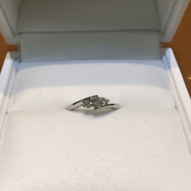 【ジュエリー東京の口コミ】 相手に贈るのは、自分でも良いと思ったのが良いと思ってました。こちらの…