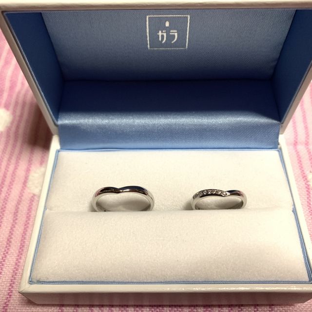 【GALA JEWELRY(ガラジュエリー)の口コミ】 男性用・女性用ともプラチナ950の純度で、高級感があり可愛らしさもある雰…