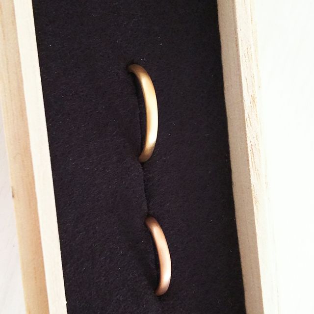 【Lovignette(ラヴィネット)の口コミ】 毎日つけるものだから、なるべくシンプルで指に馴染むものを探していまし…