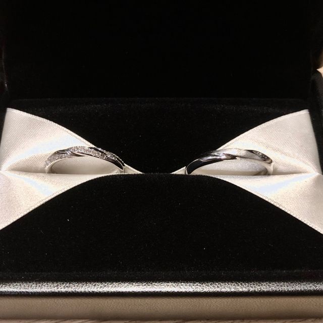 【エクセルコダイヤモンド(EXELCO DIAMOND)の口コミ】 ウェーブがとても綺麗で、着け心地もとてもよかったです。ダイヤモンドが…