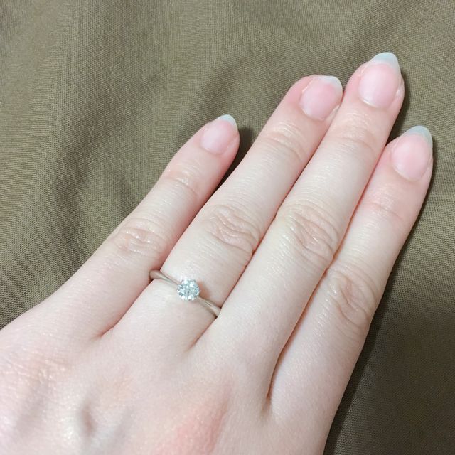 【ラザール ダイヤモンド(LAZARE DIAMOND)の口コミ】 やはりダイヤモンドの輝きが他と全然違いました。
正直何がいいかなどのこ…