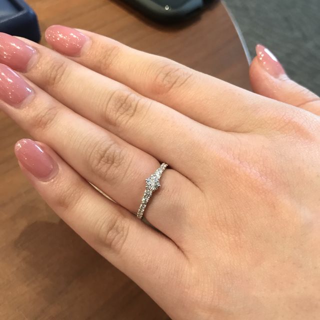 【銀座ダイヤモンドシライシの口コミ】 元々何軒か回るつもりだったが最初にダイヤモンドシライシさんに入店し、…