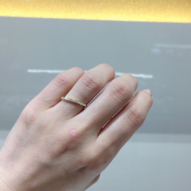 【HOSHI no SUNA 星の砂(ほしのすな)の口コミ】 華奢可愛い指輪でした。普段使いもできて、キラキラで可愛い指輪を探して…