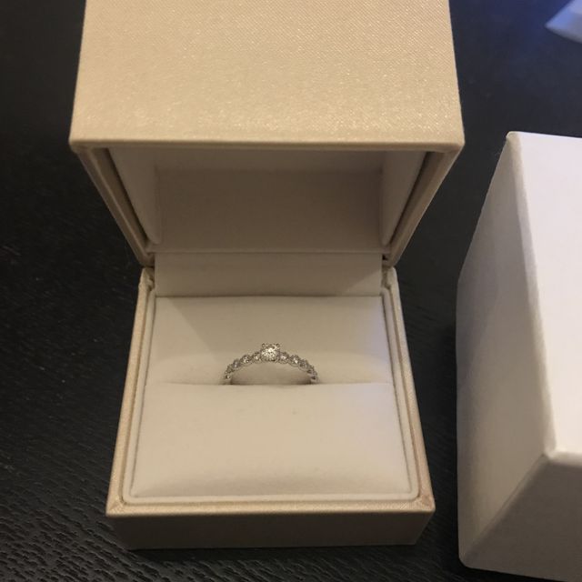 【BRIDGE(ブリッジ)の口コミ】 付け心地とシンプルかつ上品なデザインが決め手でした！！
いつも身につけ…