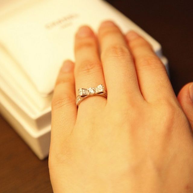 【シャネル(CHANEL)の口コミ】 結婚雑誌を見ているときに私が欲しがっているのを覚えてくれていた彼が買…