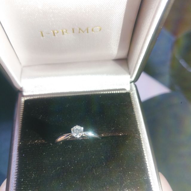 【アイプリモ(I-PRIMO)の口コミ】 付け心地がよかったこと、エンゲージリングとマリッジリングの相性も見て…
