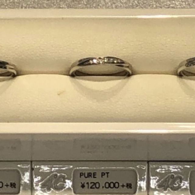 【4℃ BRIDAL(ヨンドシーブライダル)の口コミ】 4℃ブライダルはやはり非常に有名なだけあり、着け心地がとてもよく、安心…