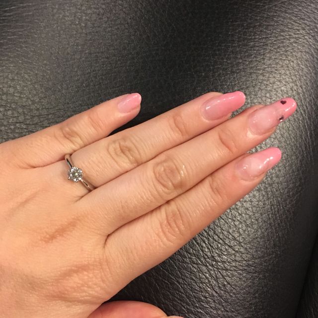 【エクセルコダイヤモンド(EXELCO DIAMOND)の口コミ】 ソリティアの一粒ダイヤリングが私の探していたイメージに凄くピッタリで…