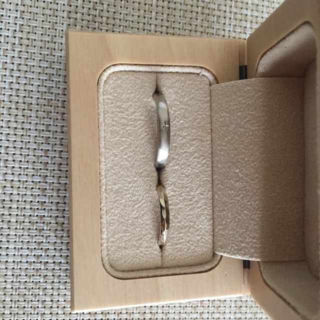 【uchimari(ウチマリ)の口コミ】 一生身につける大切な物なので、自分たちオリジナルのものを作りたかった…