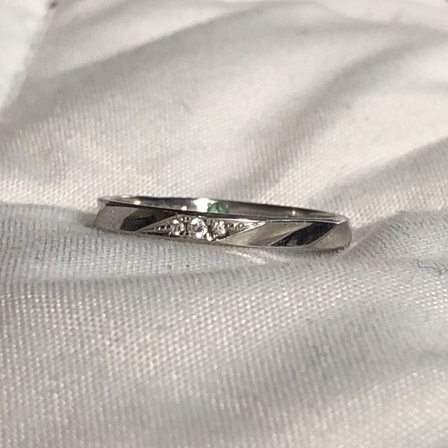 【リューツウの口コミ】 夫の仕事柄、壊れたり変形することを危惧し丈夫なものを探していました。
…