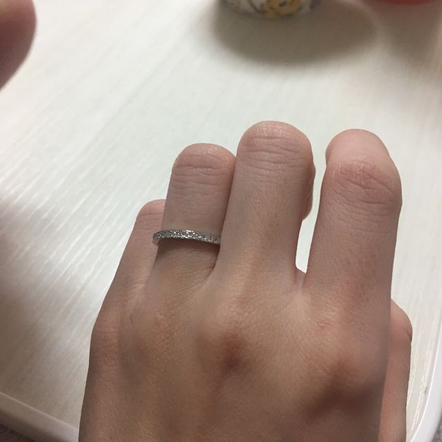 【銀座ダイヤモンドシライシの口コミ】 デザインとフィット感を重視して考えました。
女性の方を優先し、男性は合…