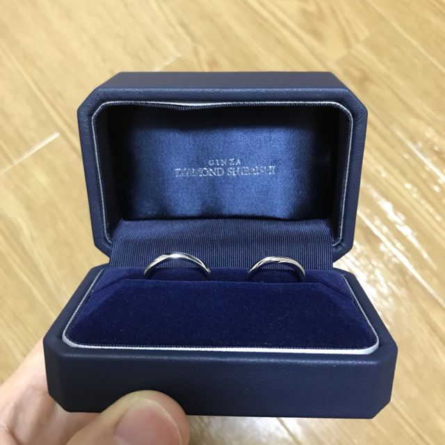 【銀座ダイヤモンドシライシの口コミ】 たくさん試着した中で一番自分の指、手に合うものにしました。ストレート…