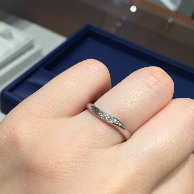 【銀座ダイヤモンドシライシの口コミ】 百貨店で一通り見て回ってからダイヤモンドシライシにいきました。似てい…