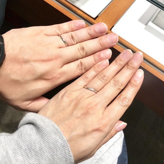 【銀座ダイヤモンドシライシの口コミ】 他店で良いかな〜と思うものが2つあったのですが、もう少しキラキラしたデ…