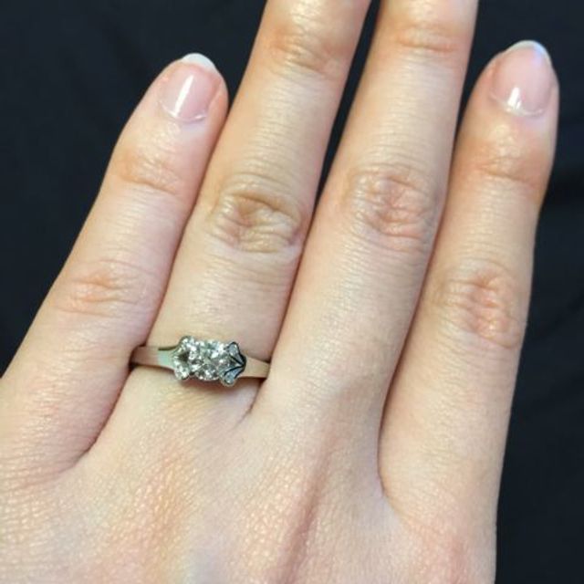 【カルティエ(Cartier)の口コミ】 旦那さんに勧められてこれにしました。
元々、可愛い物は自分には似合わな…