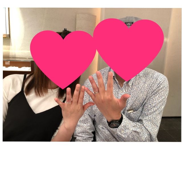 【銀座ダイヤモンドシライシの口コミ】 着け心地重視で選びました。
そのあと、デザインを選び、お揃いのものがい…