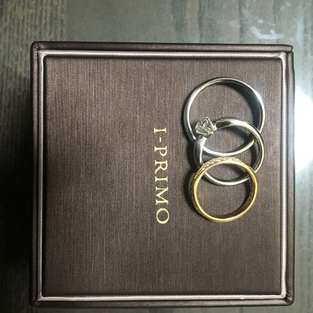 【アイプリモ(I-PRIMO)の口コミ】 いろいろなデザインを見て、V字が素敵だったので決めました。担当の店員さ…