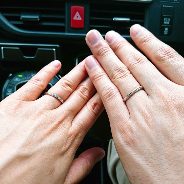 【銀座ダイヤモンドシライシの口コミ】 デザインが多かったので2人で気にいったものをじっくり選びました。価格も…