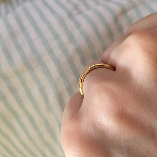 【SIENAROSE(シエナロゼ)の口コミ】 ゴールドの結婚指輪でファッションリングっぽいおしゃれなものを探してい…