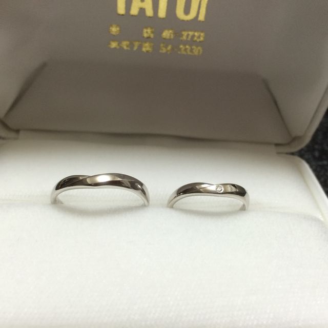 【弥生貴金属の口コミ】 シンプルでつけやすいデザインで良かったので！旦那もこれなら普段つけて…