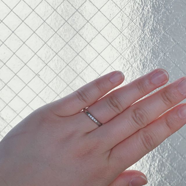 【銀座ダイヤモンドシライシの口コミ】 シンプルなものを探してていろんな店舗を見て回ってた時にたまたま入りダ…