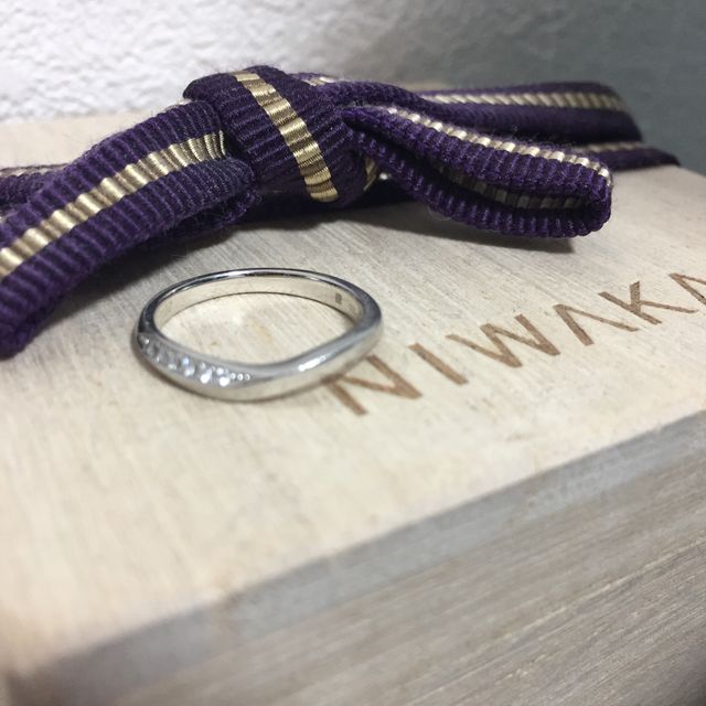 【俄(にわか)の口コミ】 デザイン性の高さに惹かれて、こちらのブランドでの購入を検討。事前にHP…