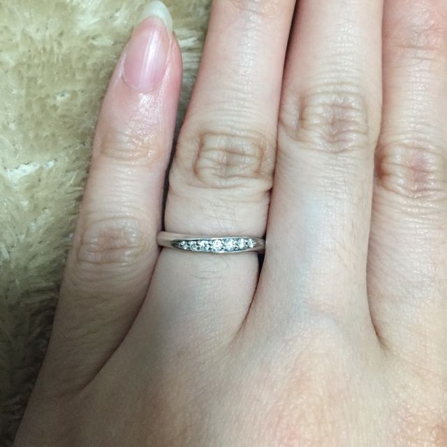 【銀座ダイヤモンドシライシの口コミ】 決め手はデザイン。特にダイヤモンドが気に入りました。ダイヤモンドがす…