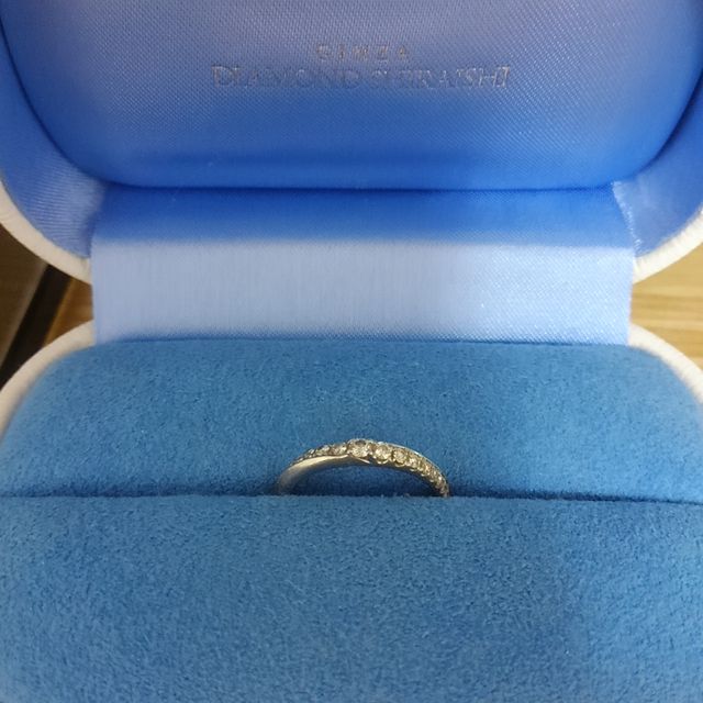 【銀座ダイヤモンドシライシの口コミ】 色んなジュエリーショップに何度も見学に行きました。
基本の形はどこのシ…