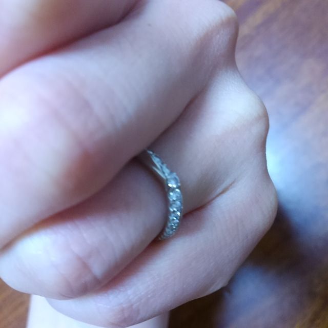 【銀座ダイヤモンドシライシの口コミ】 色んなジュエリーショップに何度も見学に行きました。
基本の形はどこのシ…