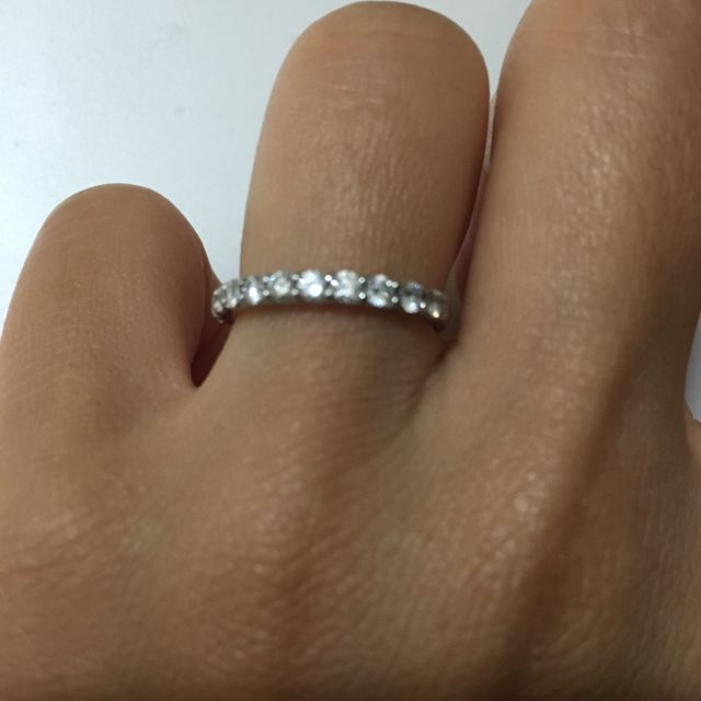 【LEHAIM(レハイム)の口コミ】 ダイヤモンドが13個も連なっていてとても可愛いかったのと、私は普段使い…