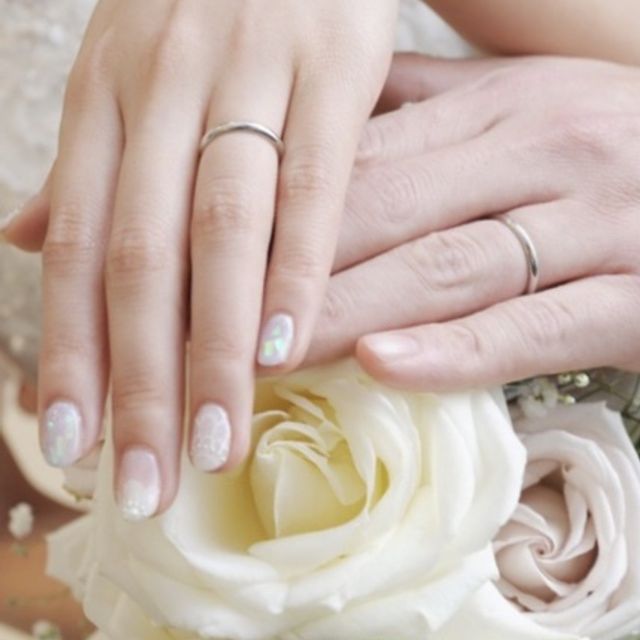 【カルティエ(Cartier)の口コミ】 1番ベーシックでシンプルなデザインを選びました。女性用はダイヤが1個埋…