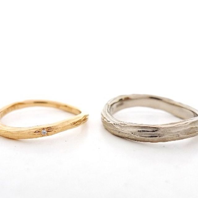 【DONO by AI KOMORIの口コミ】 婚約指輪を作った際、とても気に入ったので、結婚指輪もこちらにお願いす…