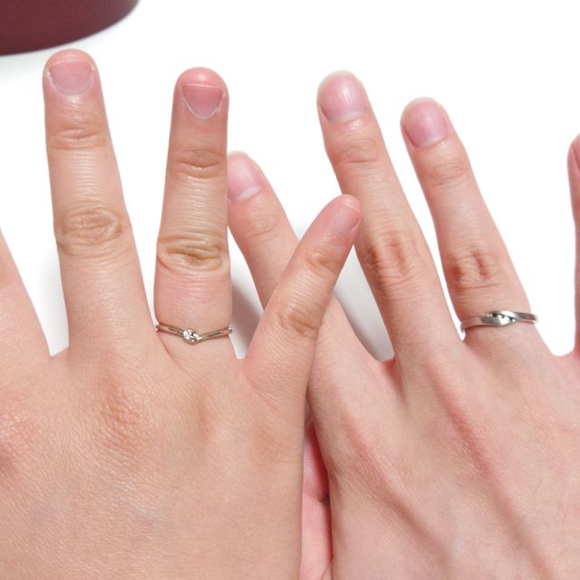 【ひなの口コミ】 レディースのデザインは1番気に入っていましたが、画像で見る限りメンズの…